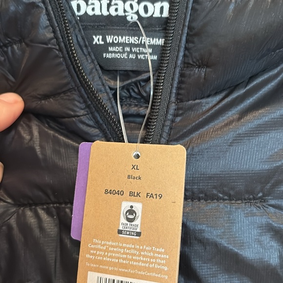 NWT Patagonia Women's Nano Puff Hoody XL Extra Large Black Puffy Hooded Jacket - Picture 9 of 13